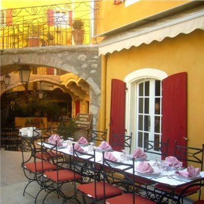 Hotel L'Oronge Сен-Жан-дю-Гар Экстерьер фото